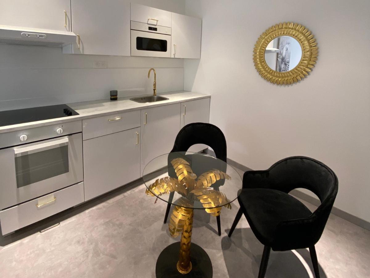 Le Nid Du Faubourg Apartment Beaune  Bagian luar foto